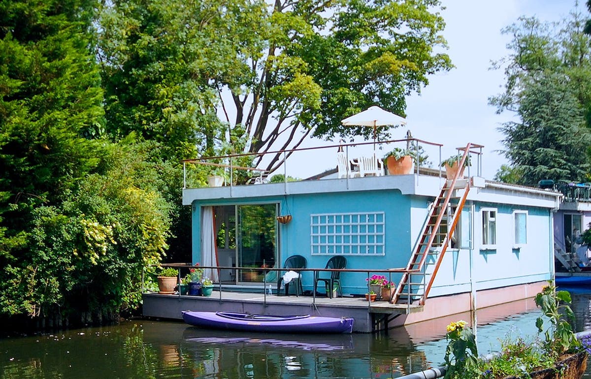 10,000 people living on boats in London | The Independent | The Independent