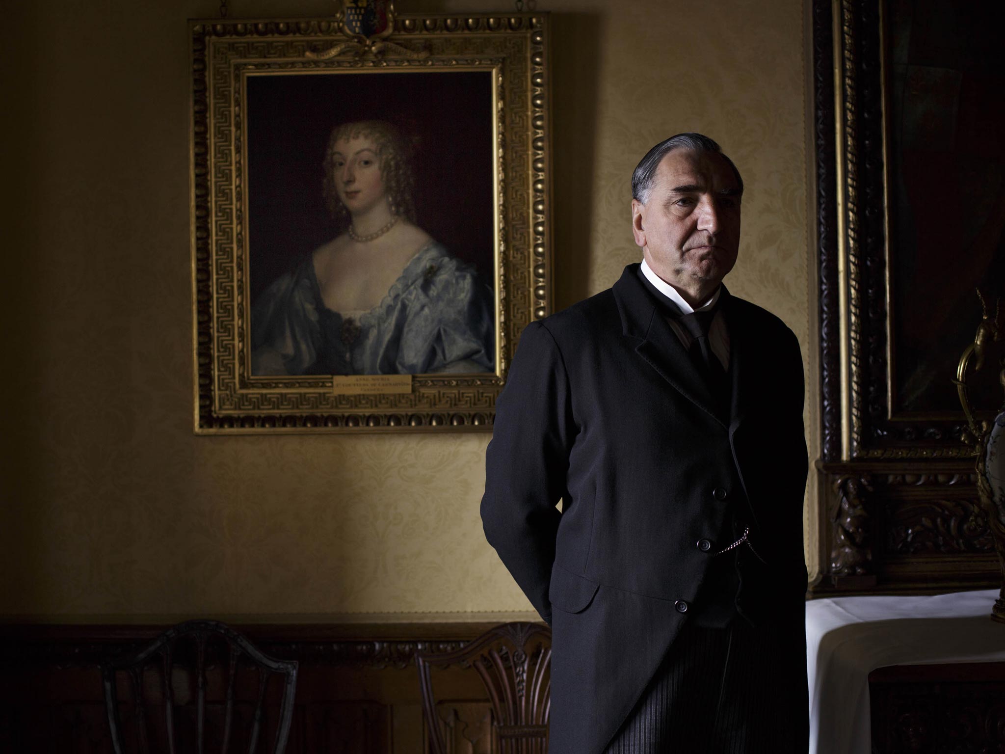 Dowton Abbey star Jim Carter slams “old Etonians” running the country