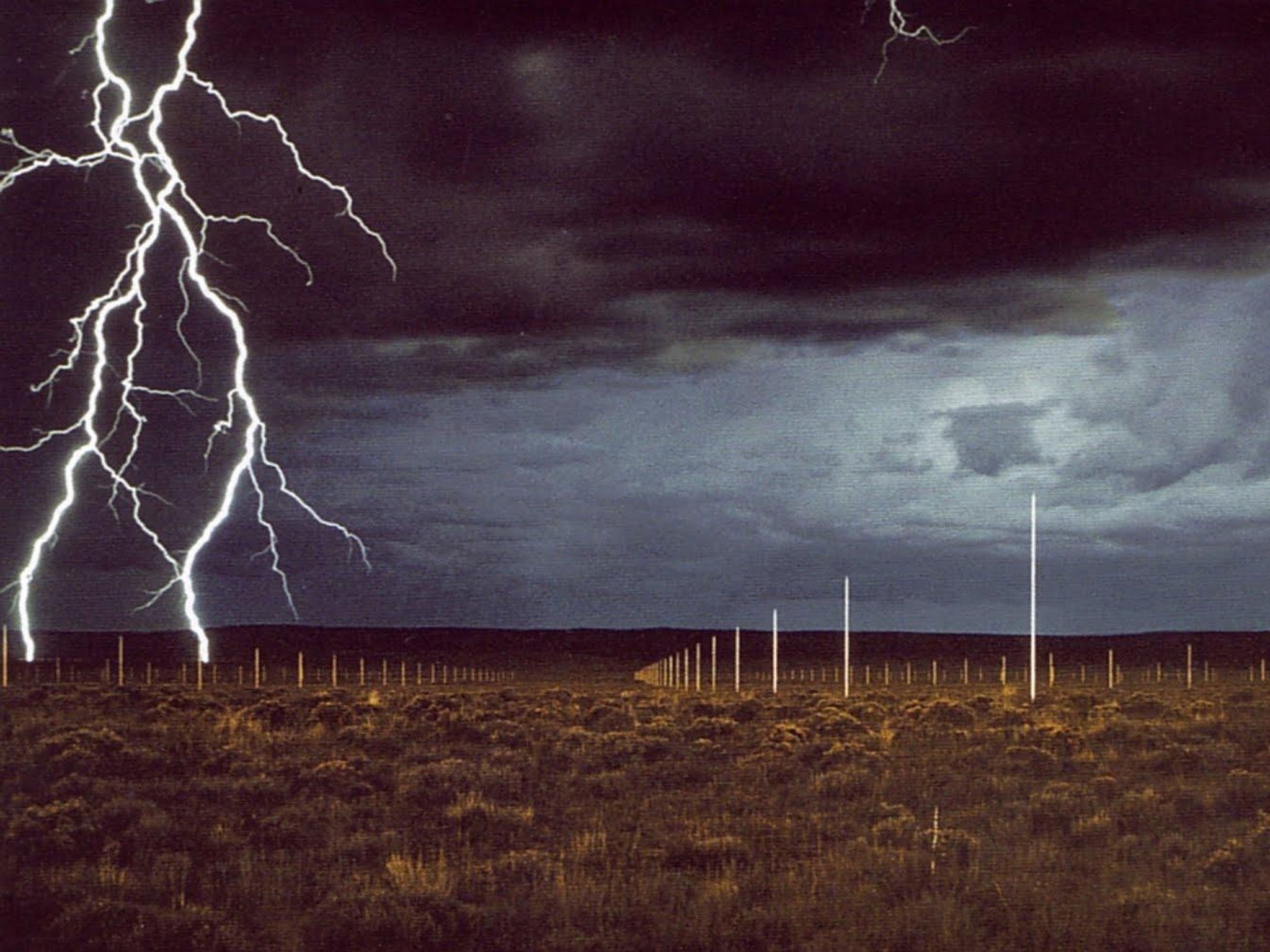 De Maria's 'Lightning Field' in New Mexico
