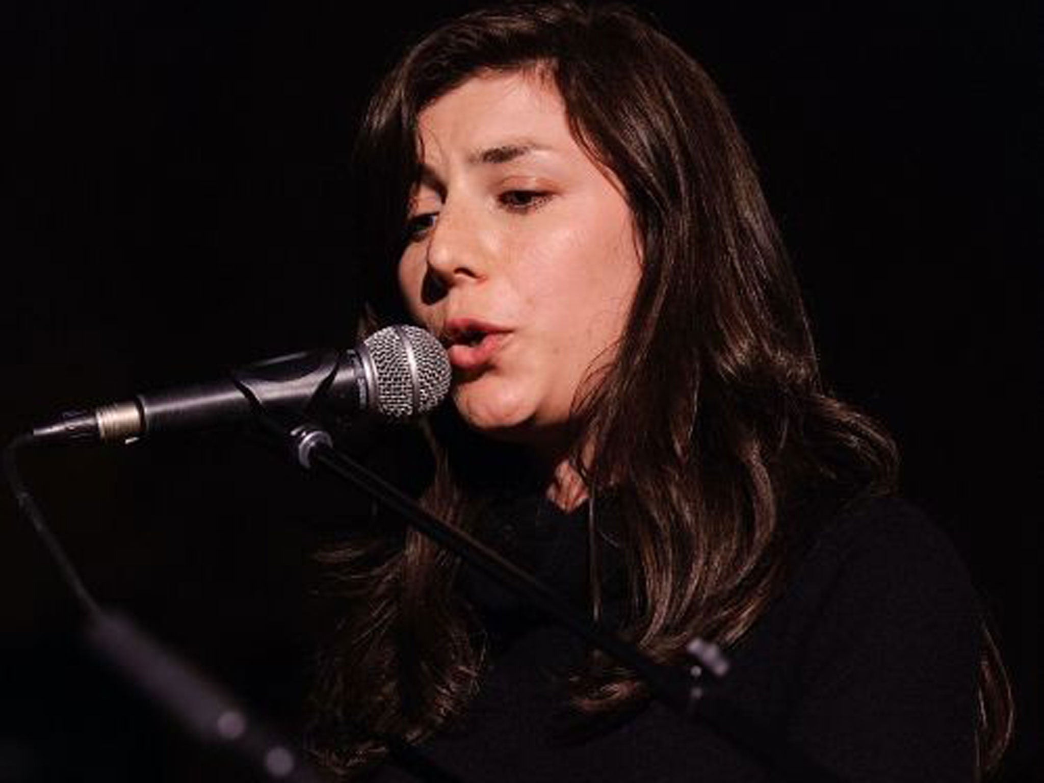 Julia Holter: 'My mom can't play trumpet but I'd want her on it'