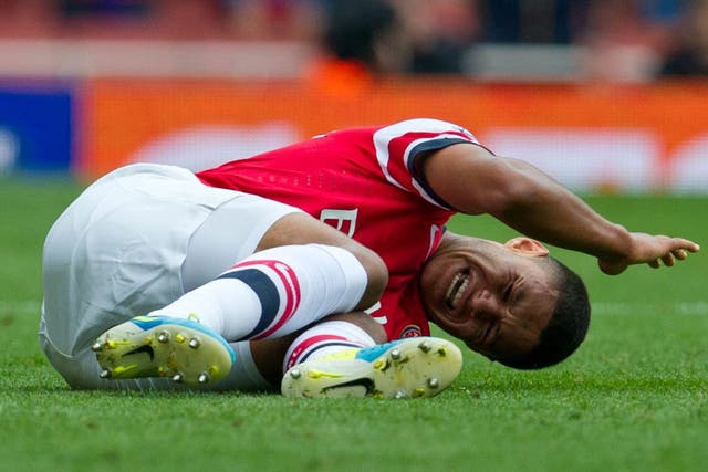 Alex Oxlade-Chamberlain is out with a 'serious' knee injury