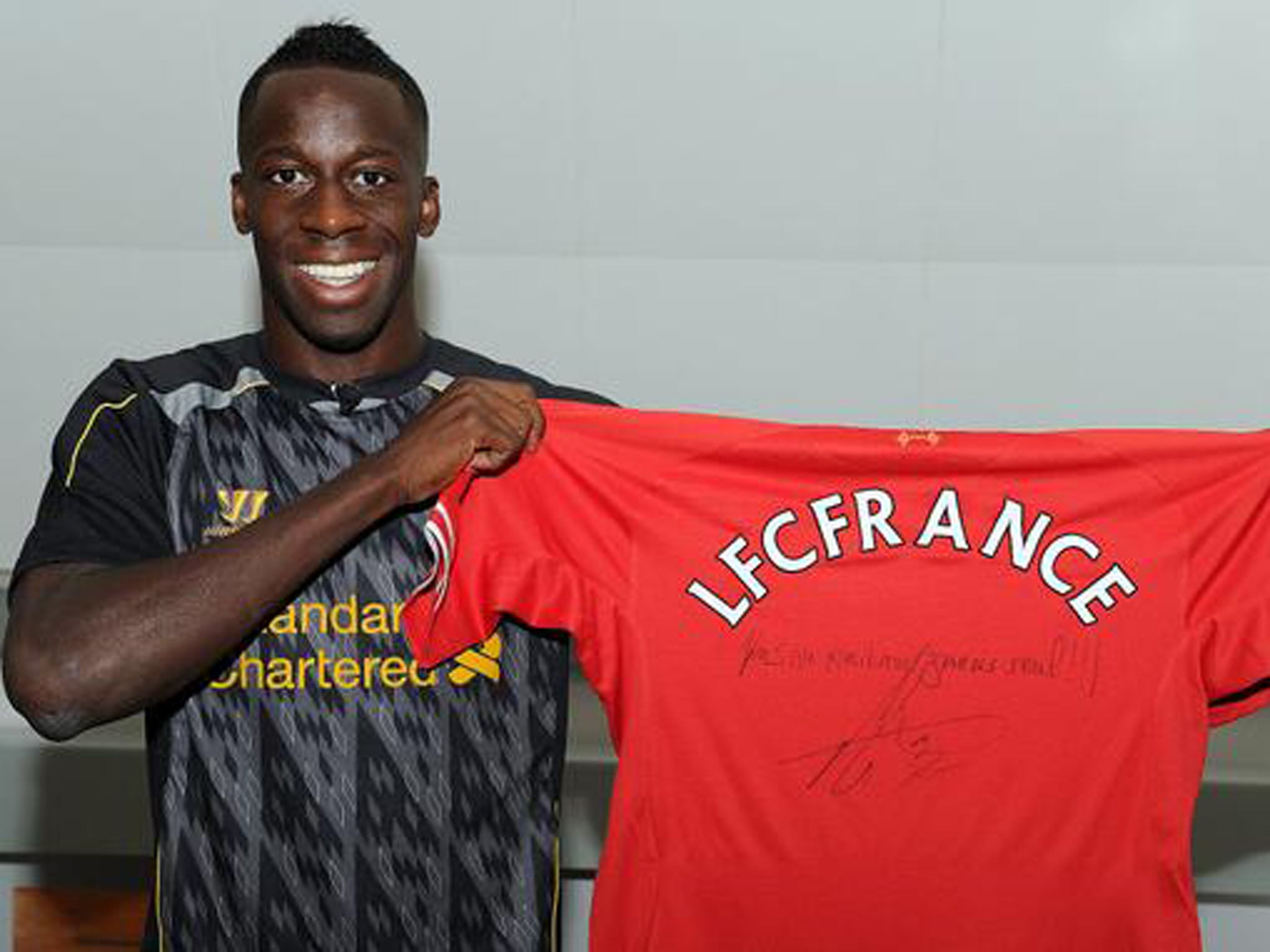 Aly Cissokho has signed a season-long loan deal with Liverpool