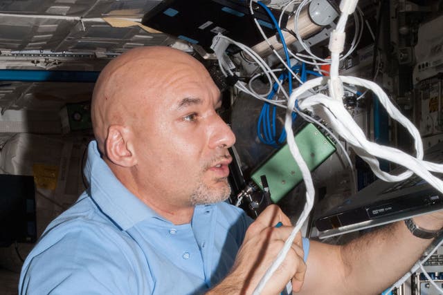 Luca Parmitano at work in the Columbus lab at the ISS