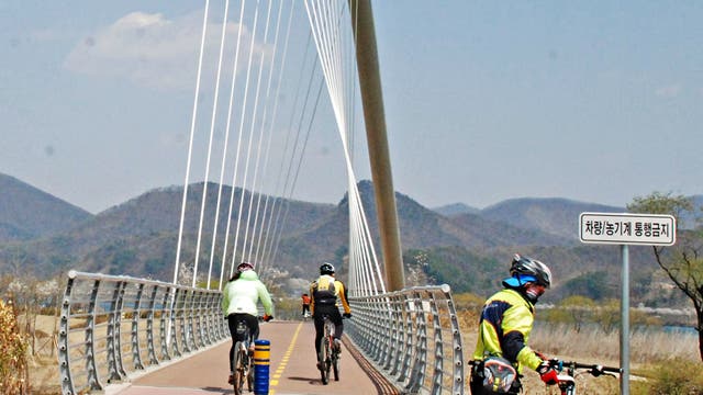 Revolutionary road: Bukhangang cycleway