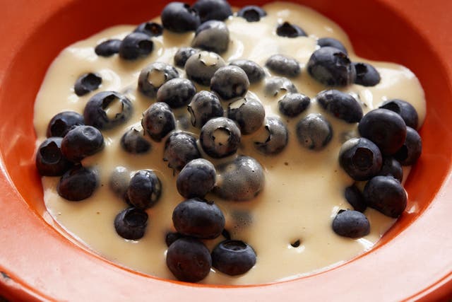Blueberries with zabaglione is a British version of the classic Italian
dessert