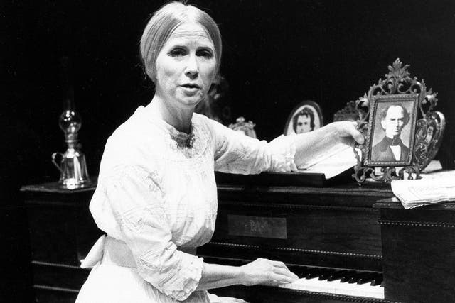 Harris portrays the poet Emily Dickinson in the solo show 'The Belle of Amherst' at the Phoenix Theatre in London in 1977