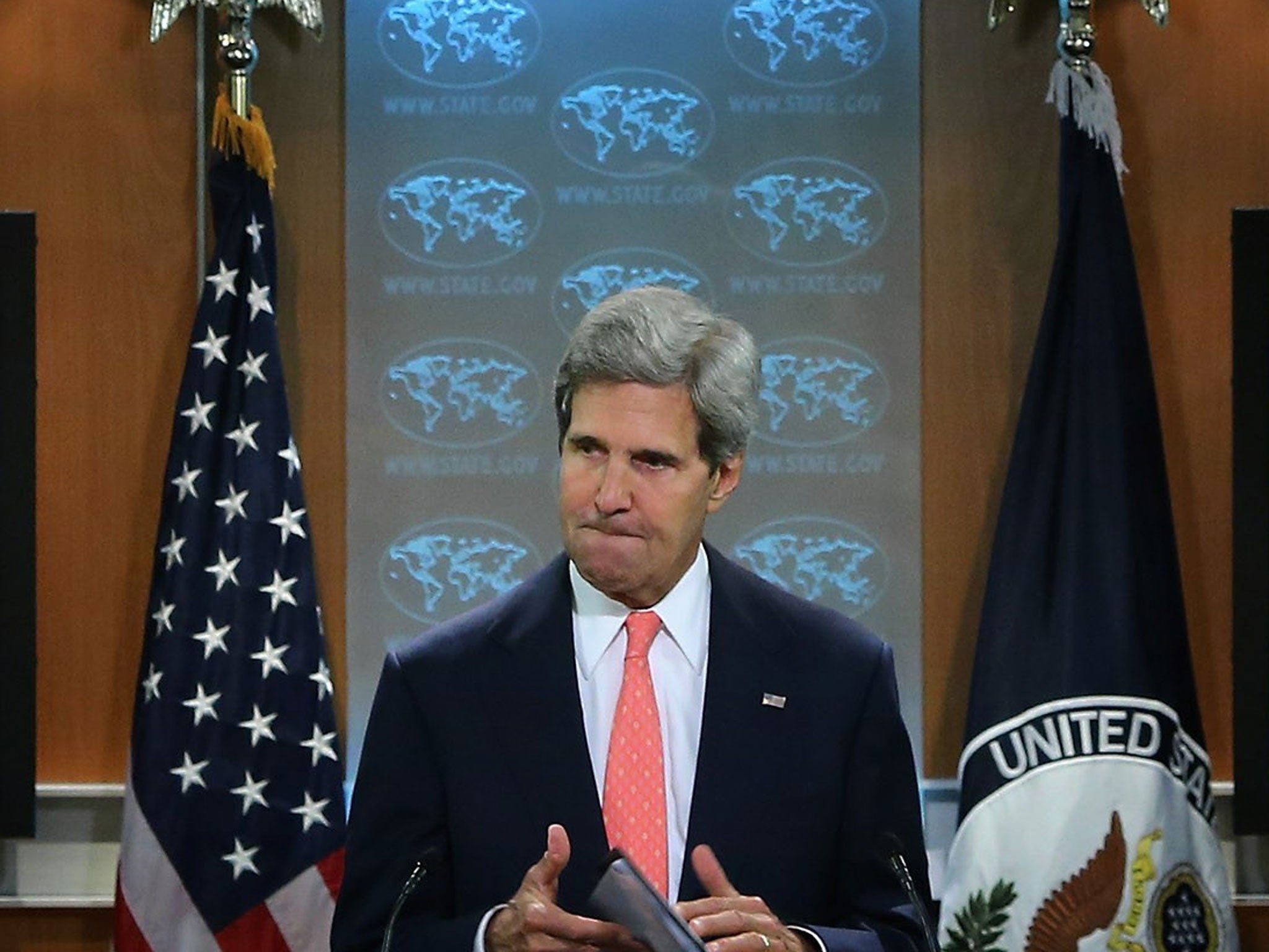 Kerry delivering a statement about the use of chemical weapons in Syria