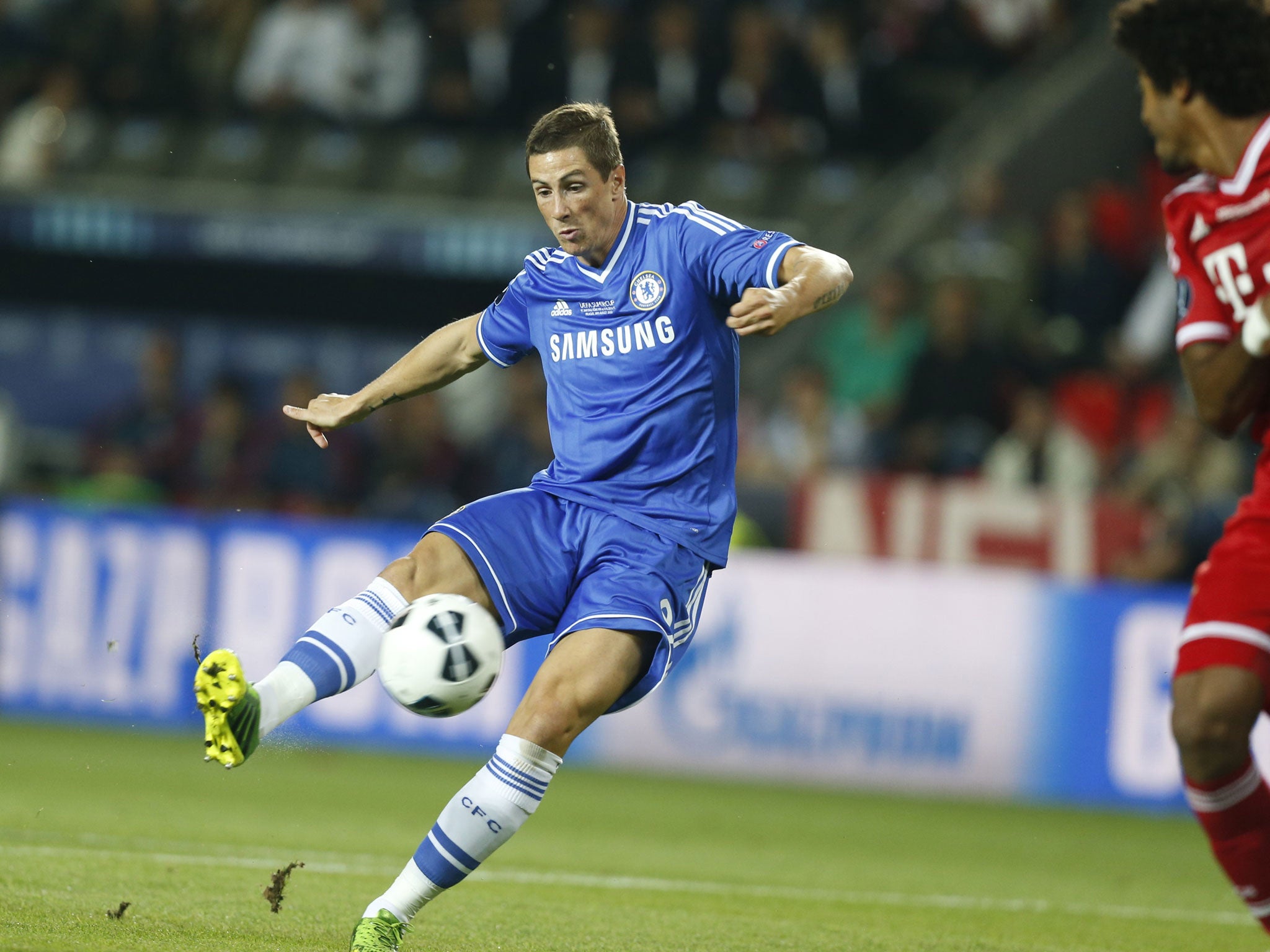 Chelsea's Fernando Torres scores