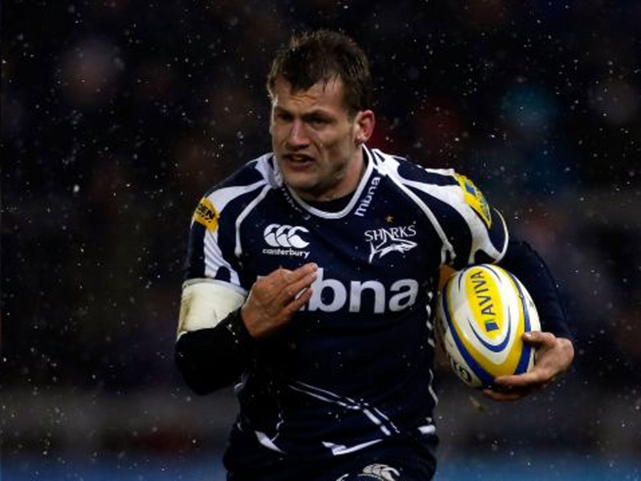 Sale got off to a flying start, leading 14-3 by half-time thanks to a try from Mark Cueto