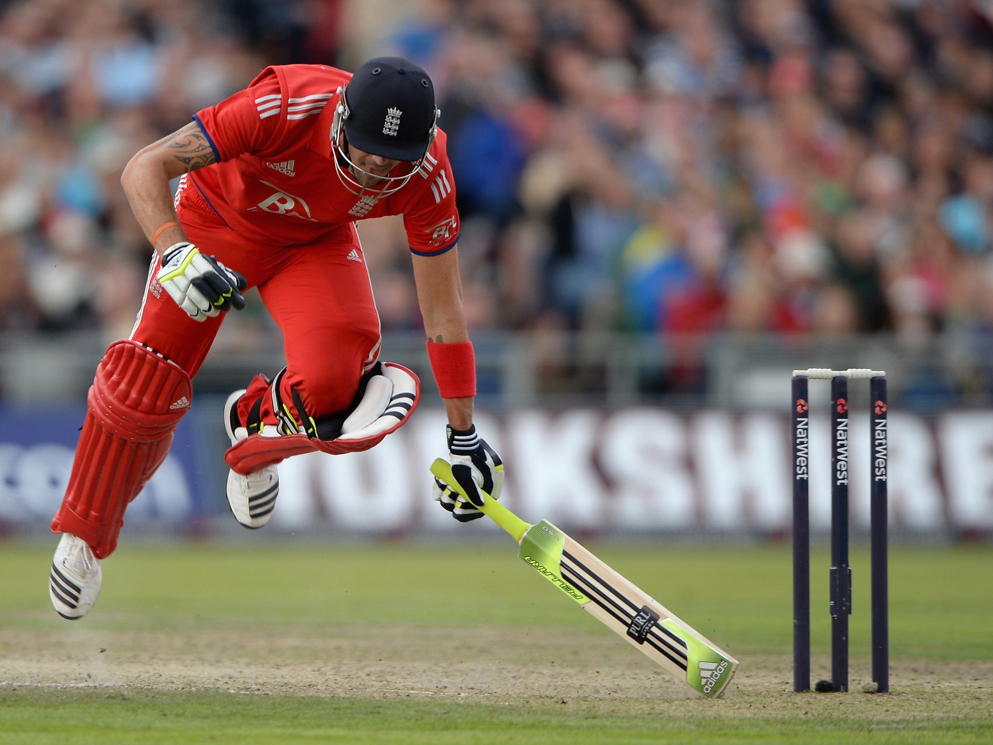 Michael Carberry – 2<br/>
Could only make four runs opening things up for England. <br/><br/>
Kevin Pietersen (pictured) - 7<br/>
Looked good making 60 as an opener and was about the only man to put Australia’s bowlers under pressure. <br/>