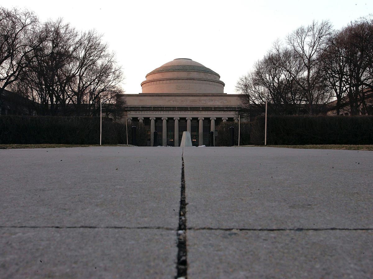 Why MIT is the Best Technical University in The World: 6 Amazing