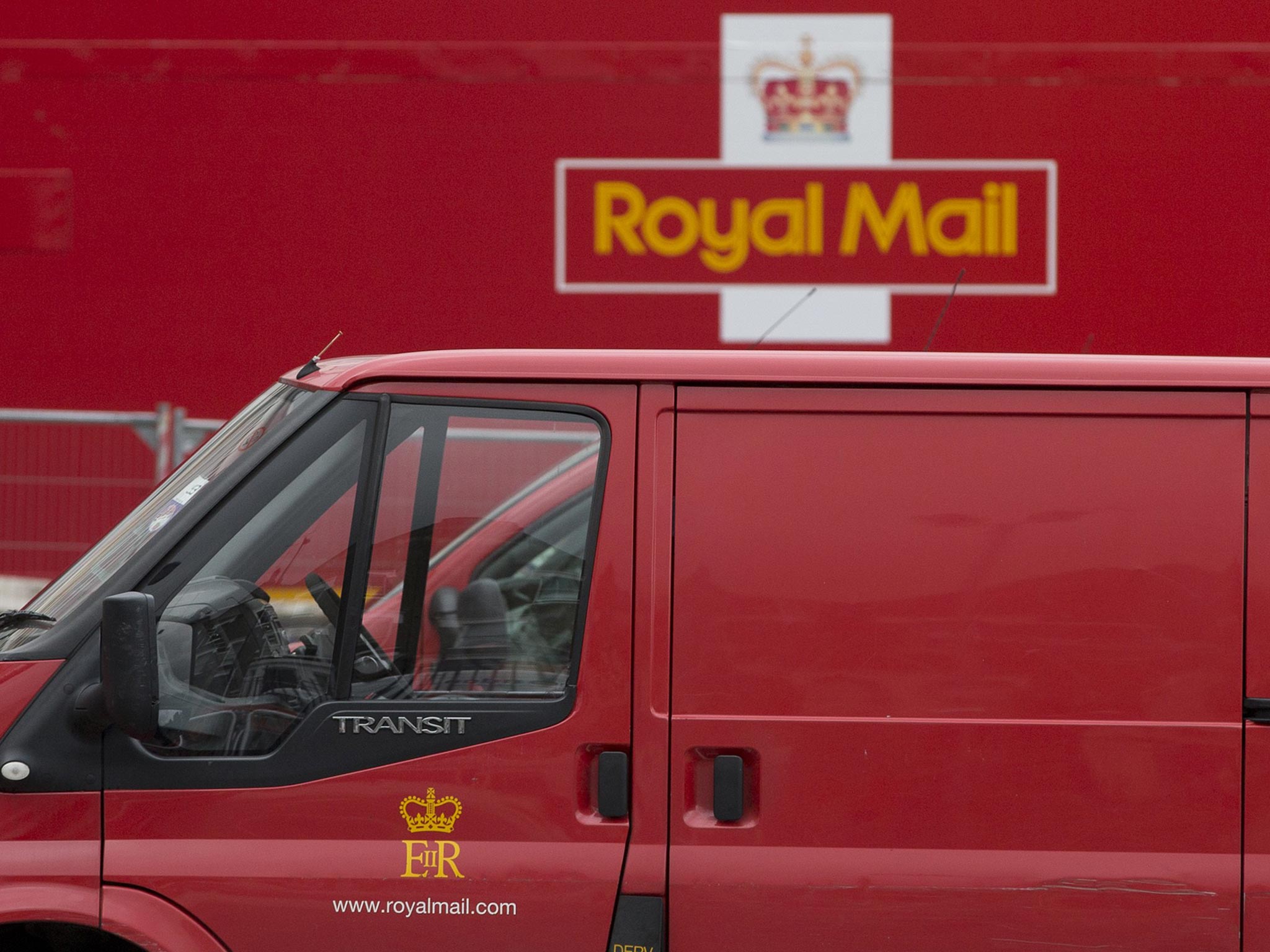How do i buy royal 2025 mail shares