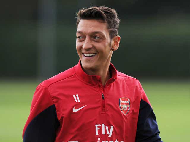 Mesut Ozil trains with Arsenal today