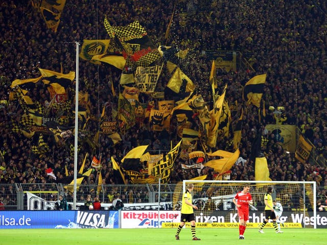 Many Bundesliga grounds, such as Borussia Dortmund’s Westfalenstadion, feature flip up rail seats on their terraces