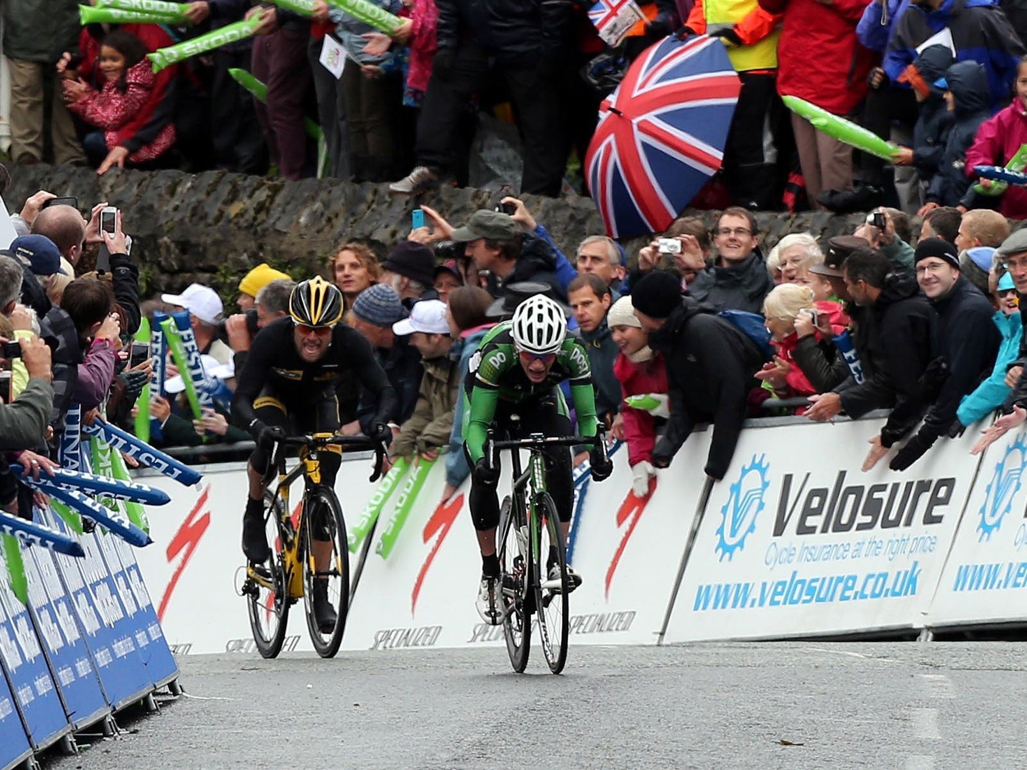 Gerald Ciolek (left) wins the second stage of the Tour of Britain
