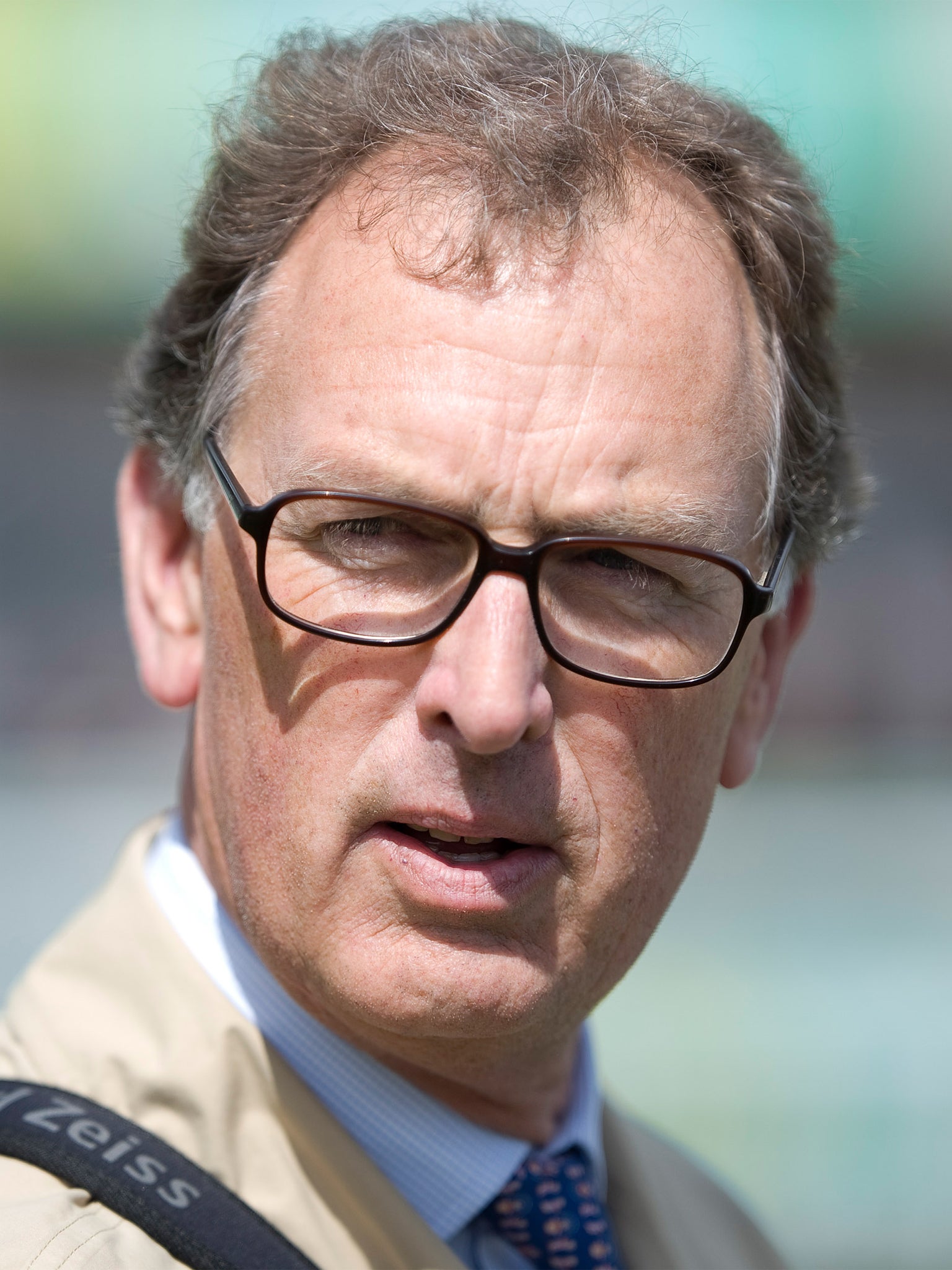 Trainer Roger Charlton has chosen Longchamp over Ascot