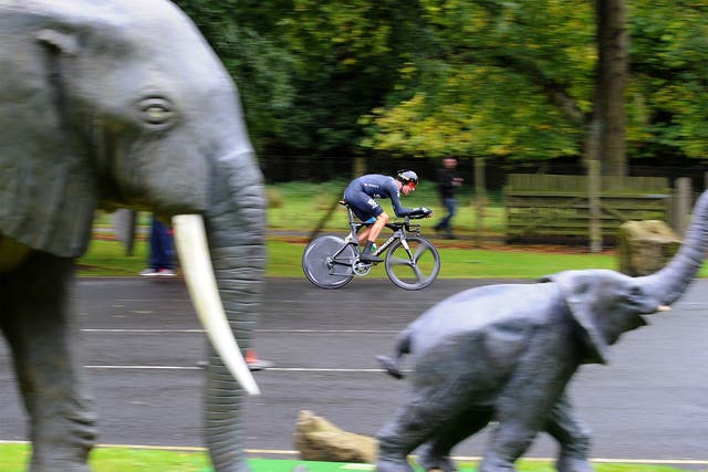 Bradley Wiggins enters Knowsley Safari Park on his way to winning the time trial