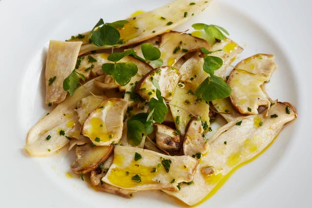 Marinated ceps with grapefruit and wood sorrel
