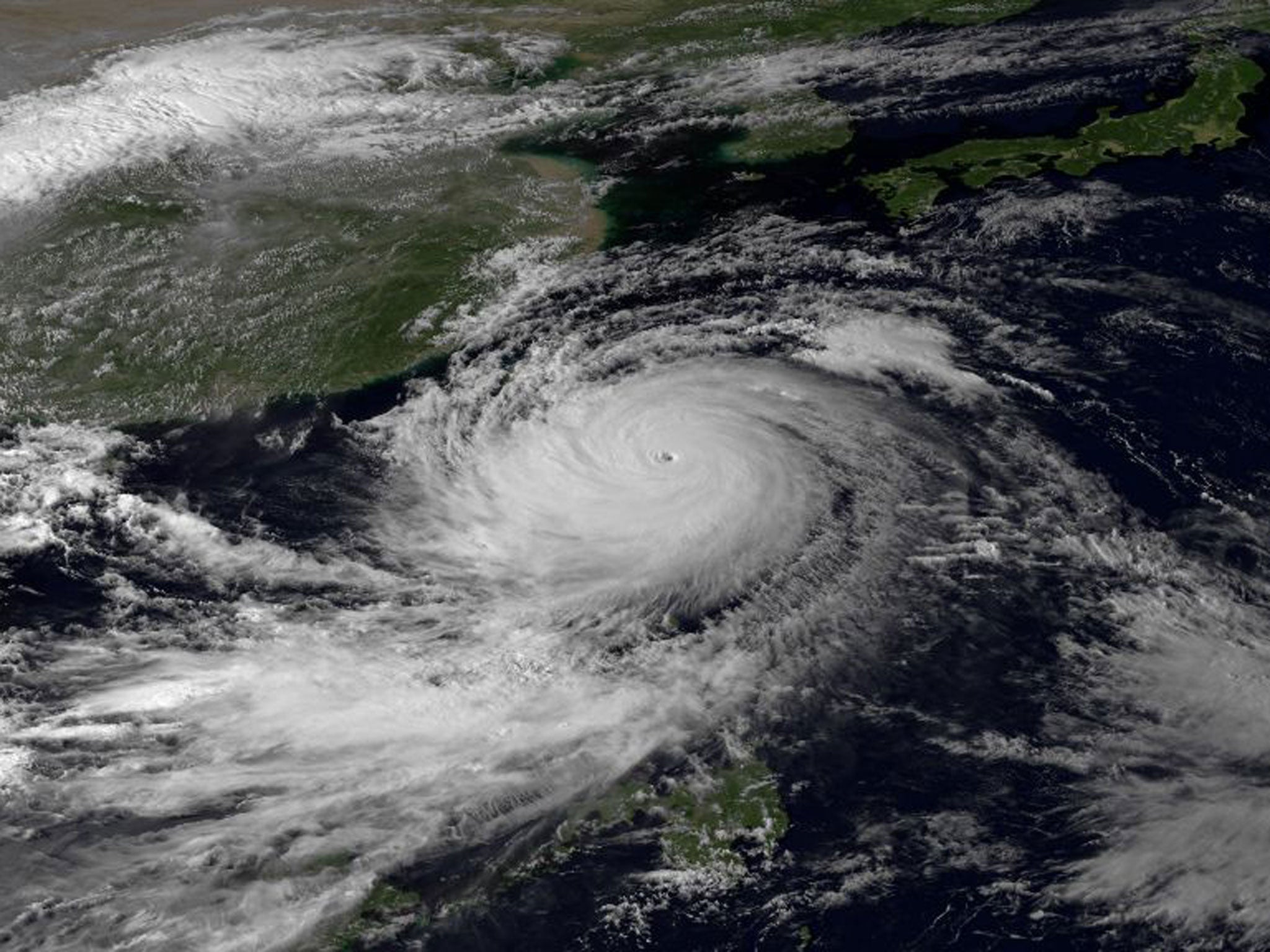 Super Typhoon Usagi heads west-northwest on September 20