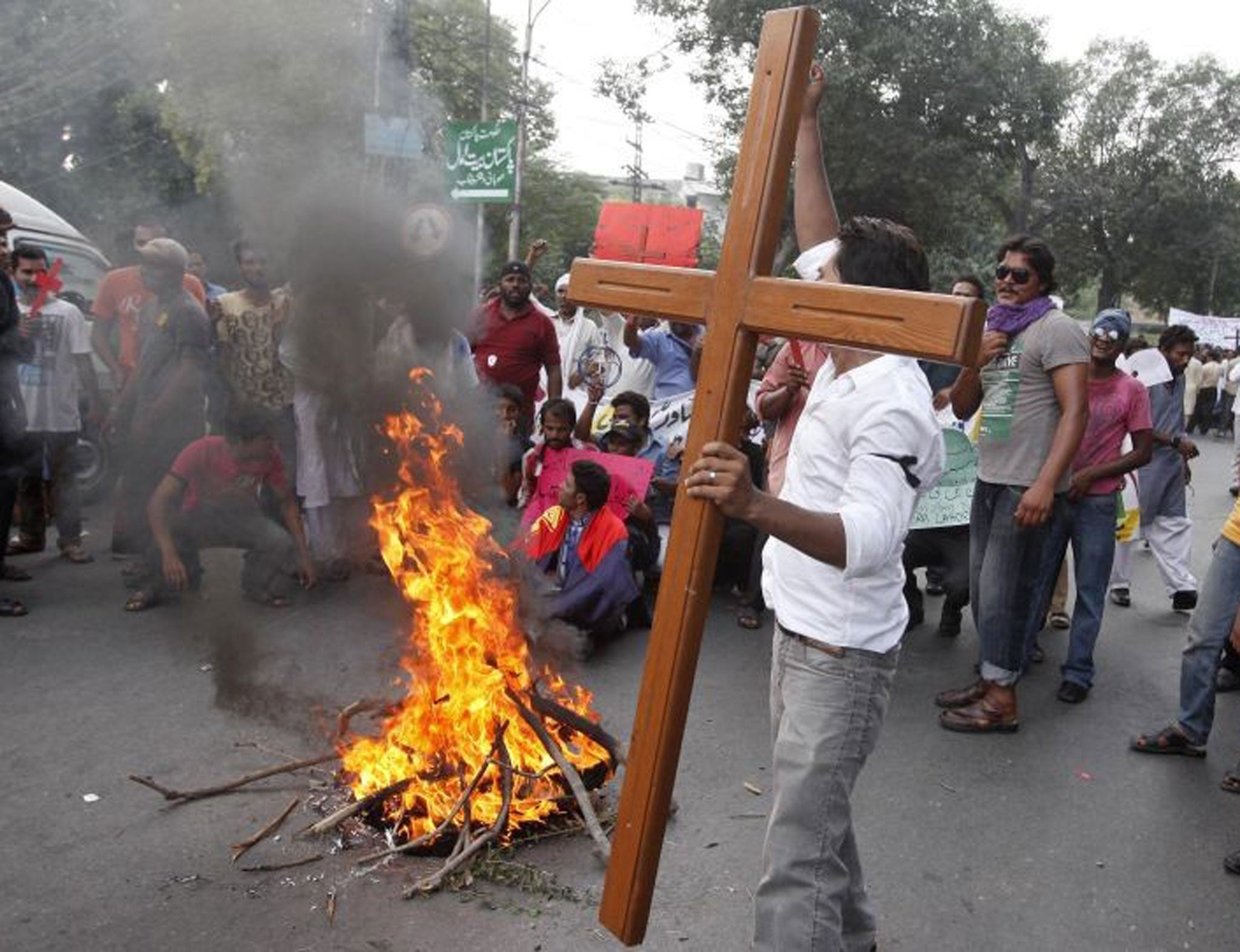 Pakistani Christians at a protest rally to condemn Sunday's suicide attack