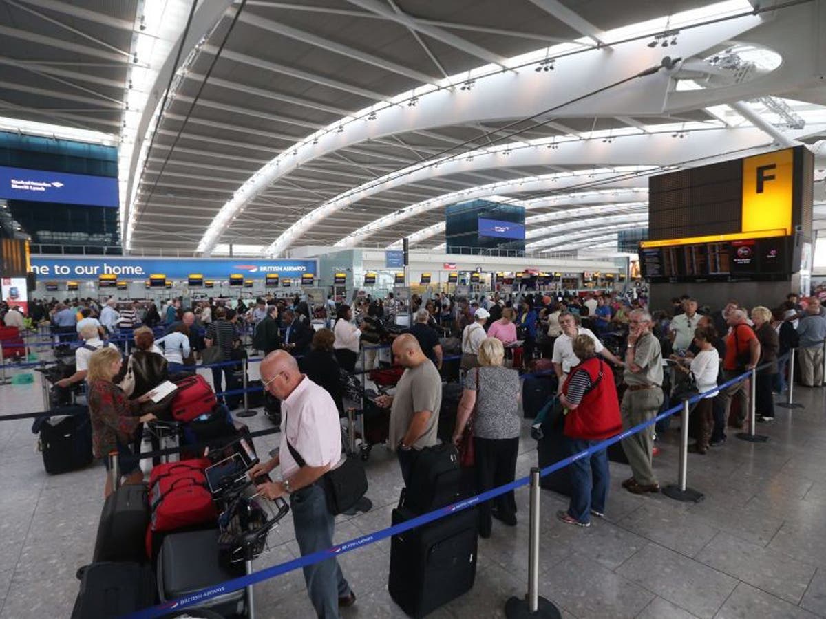 Checkin baggage delays at Heathrow Terminal 5 for British Airways