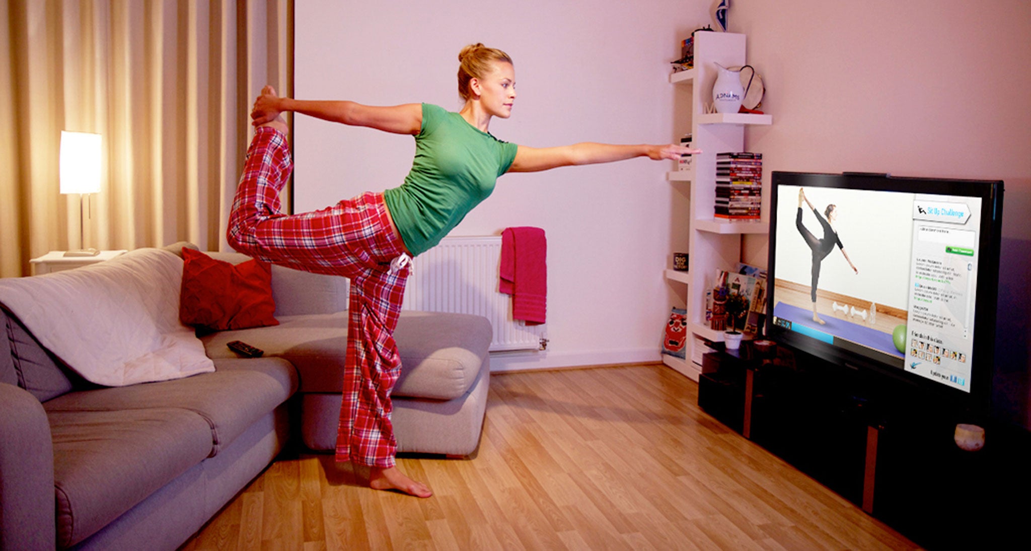 DIY exercise: an Instructor Live user takes a class from home with online guidance