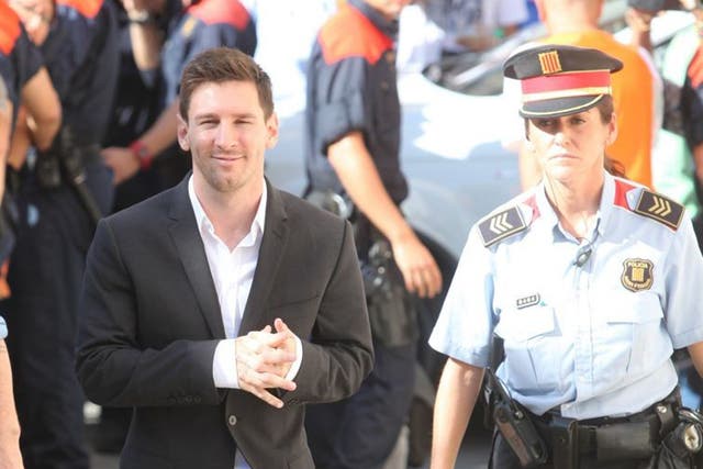 Lionel Messi arrives at court