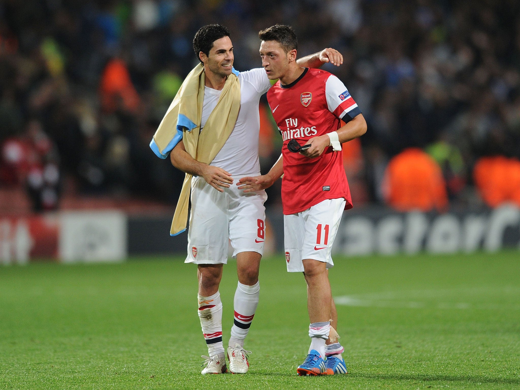 Mikel-Arteta-Mesut-Ozil.jpg?w968h681