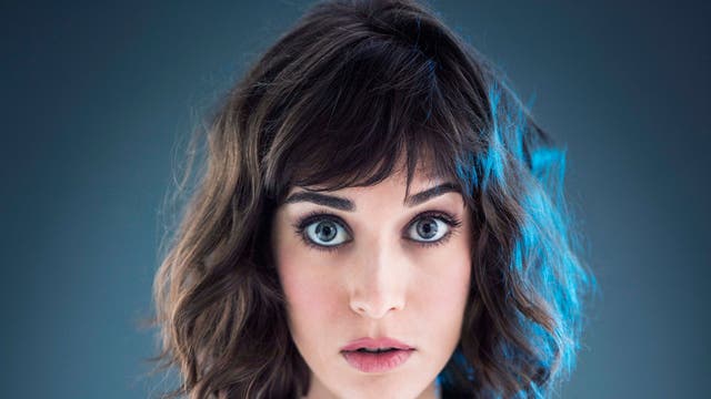 Lizzy caplan sexy pics