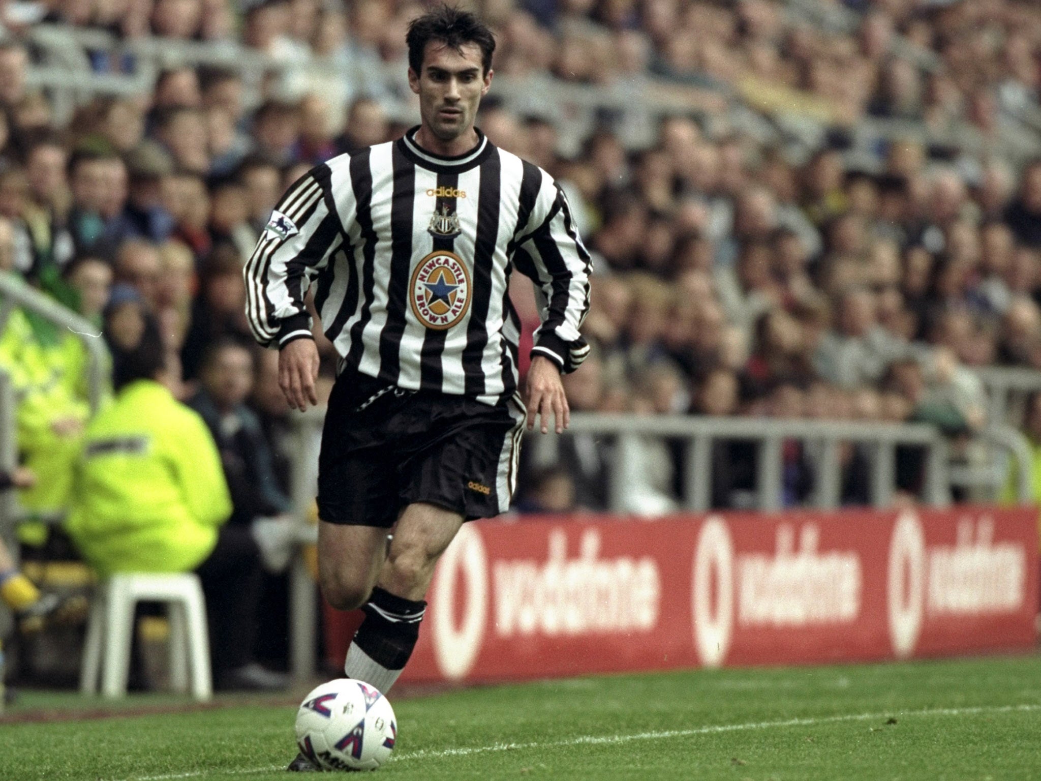 Keith Gillespie in action for Newcastle in 1998