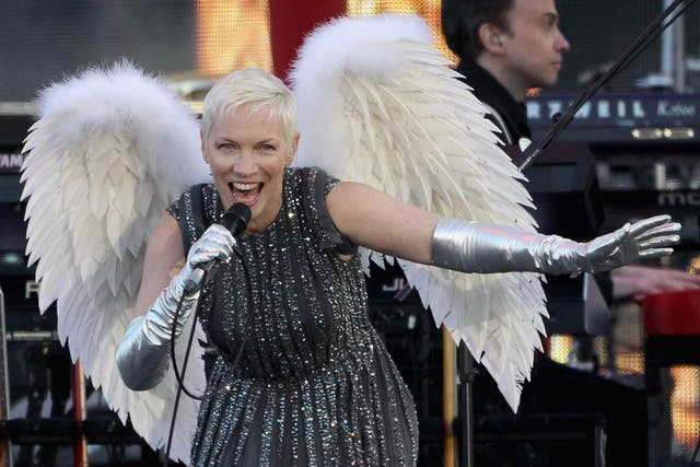 Annie Lennox has called for music video ratings
