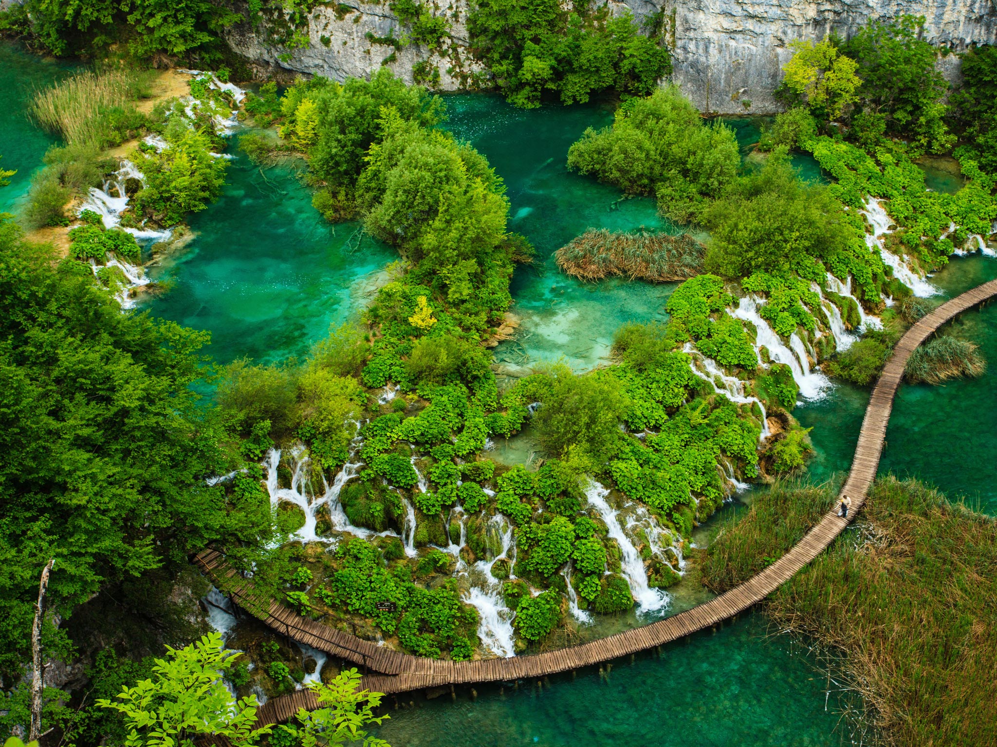 The waters flowing over the limestone and chalk have, over thousands of years, created a series of beautiful lakes, caves and waterfalls