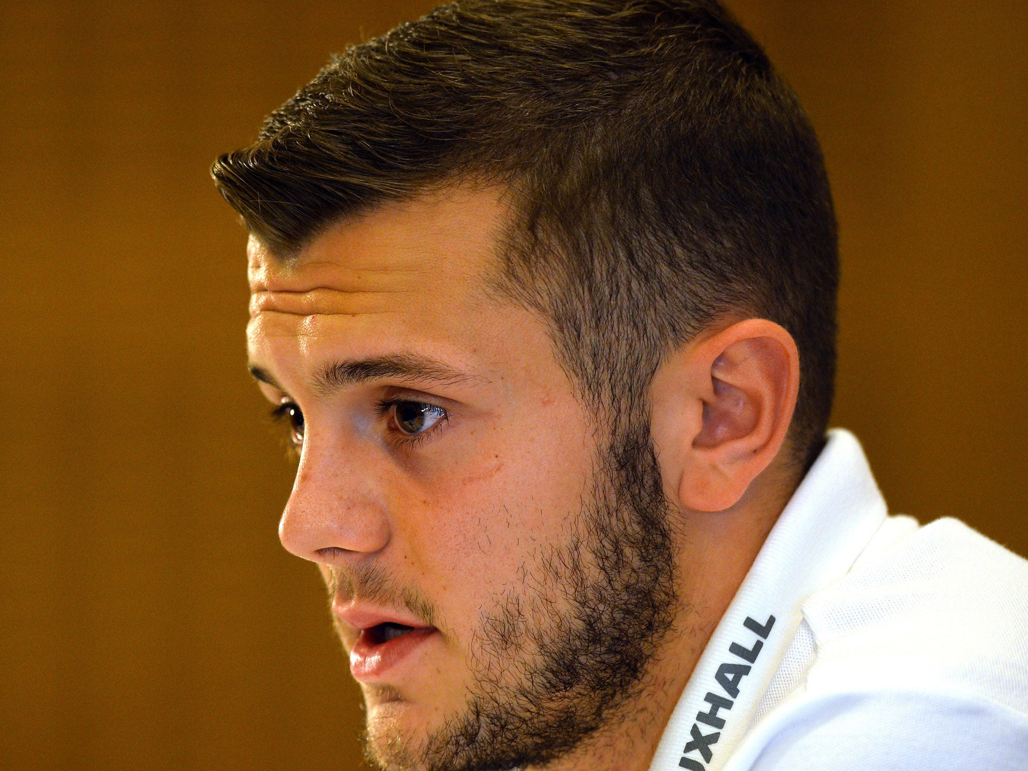 Jack Wilshere has taken to Twitter to defend his comments on whether foreign players should be able to play for England