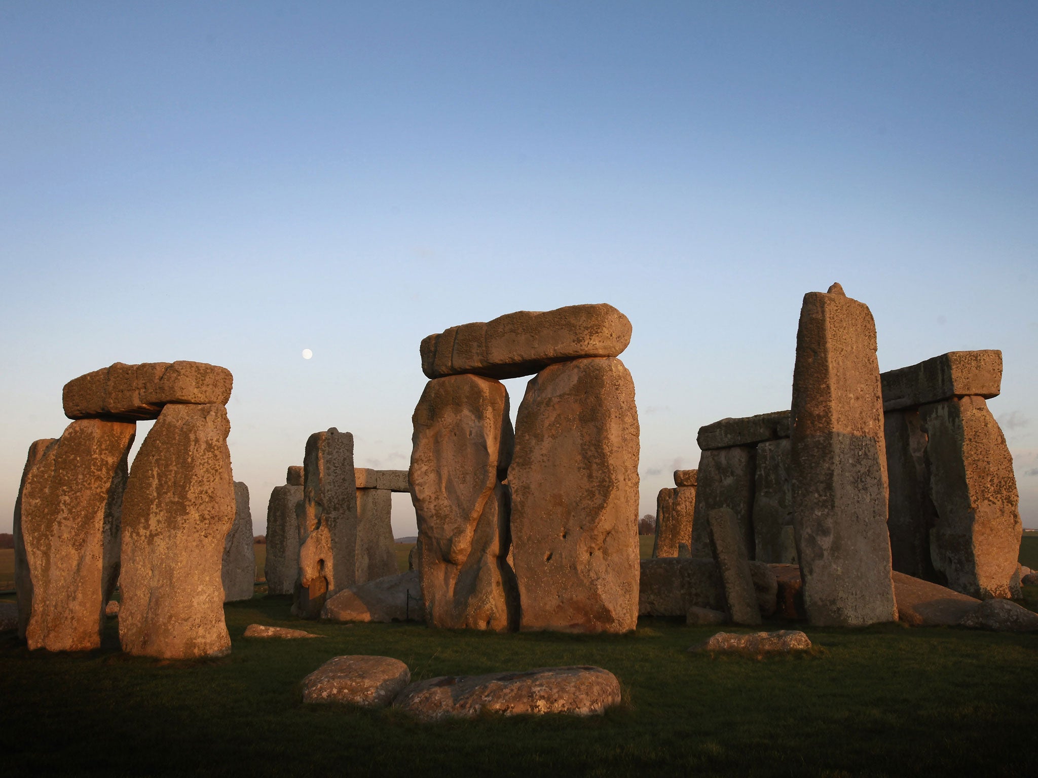 Researchers claim the sonorous quality of Stonehenge pillars explain why they were transported from Wales to Wiltshire
