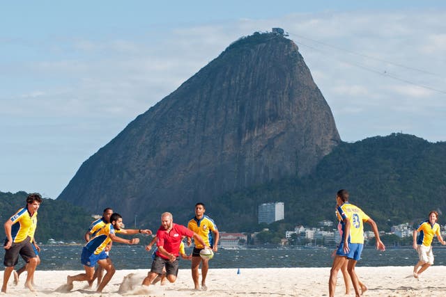 Ollie Phillips takes part in a skills session on Flamengo Beach