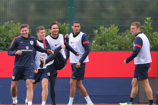 Steven Gerrard (left) and Frank Lampard share a joke during training
