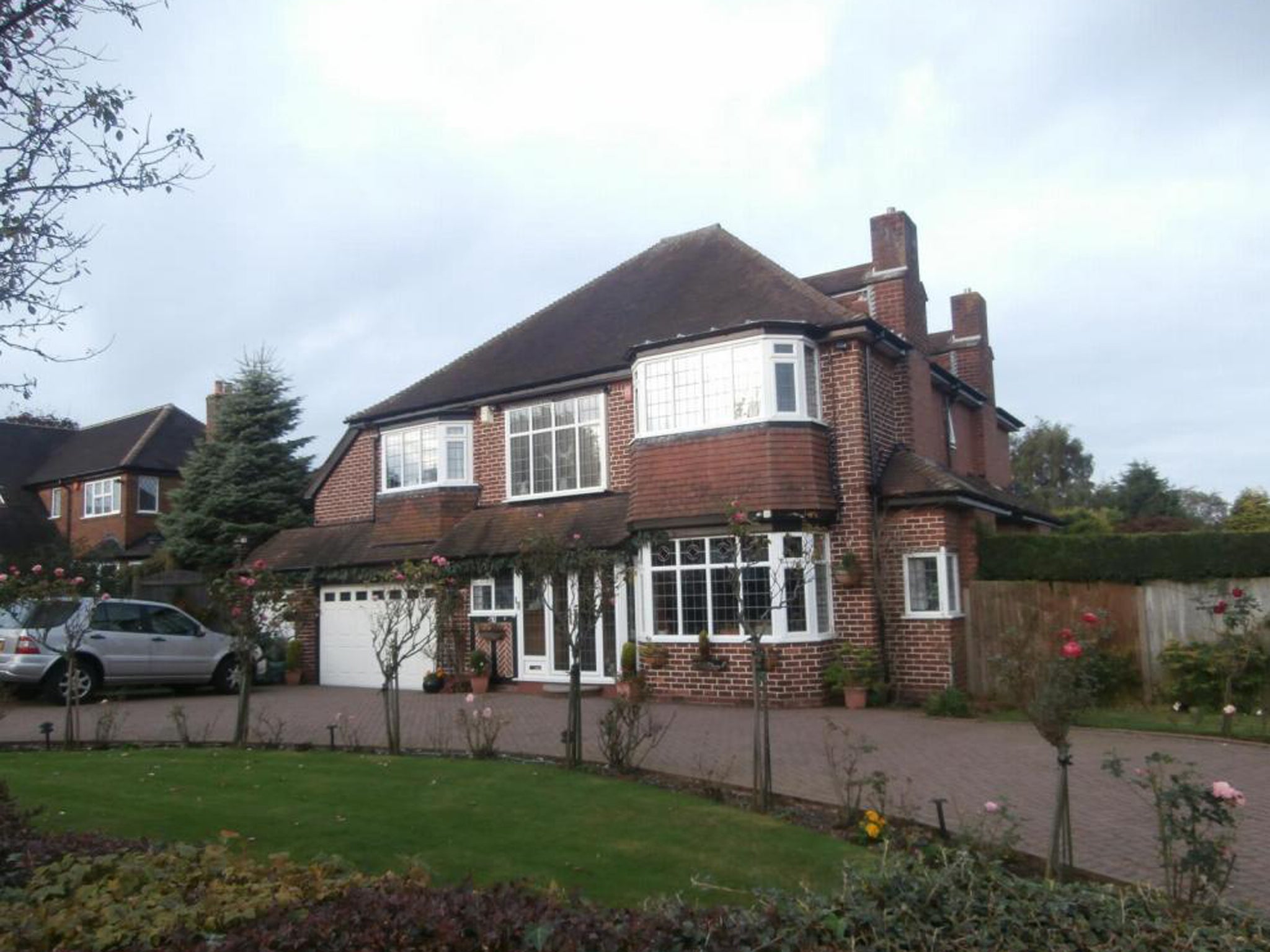 A 5 bedroom detached house for sale in Fitz Roy Avenue, Harborne, Birmingham, on with Your Move for £820,000
