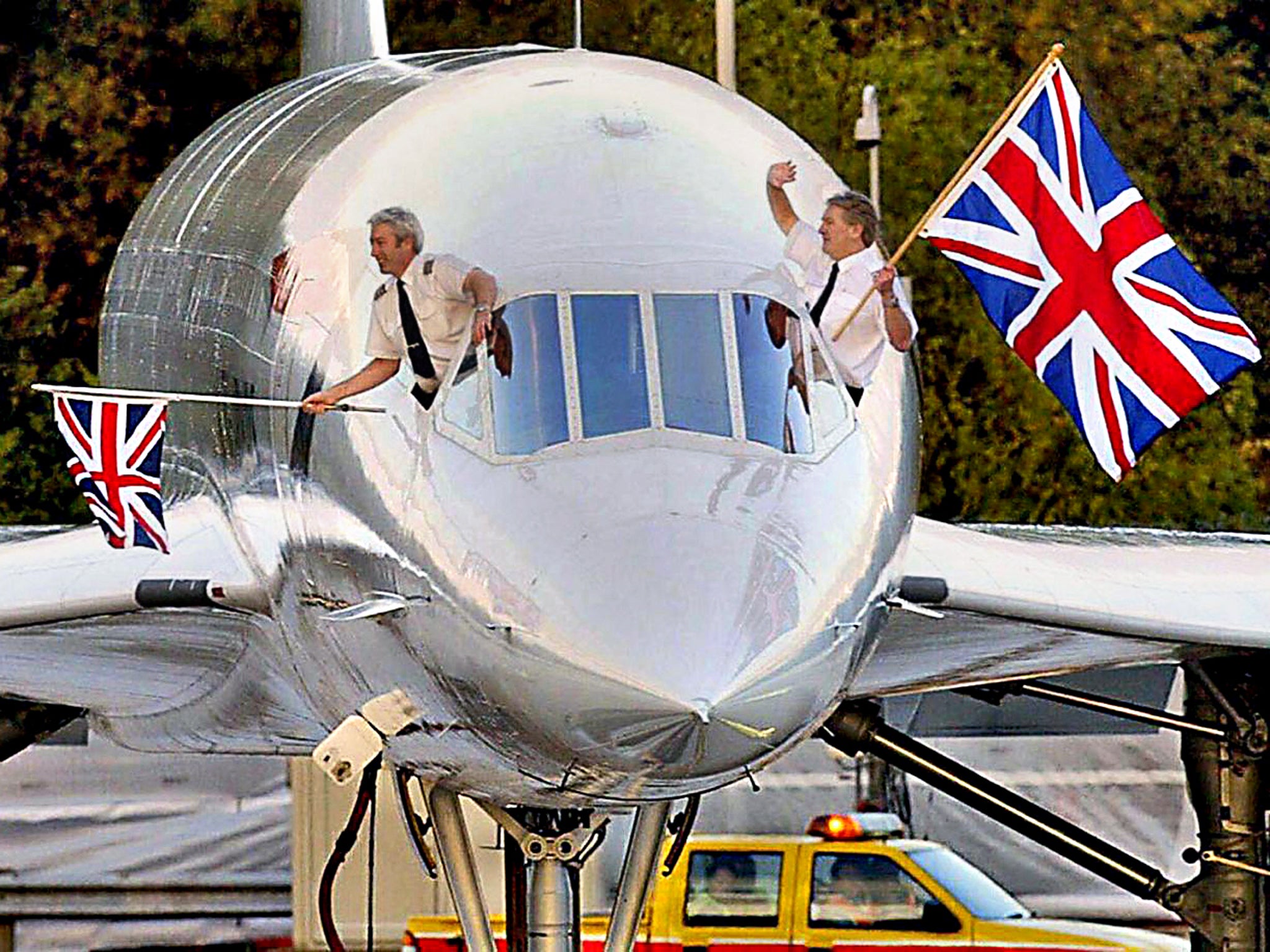 Hangar-bound: Crew mark Concorde's final supersonic trip