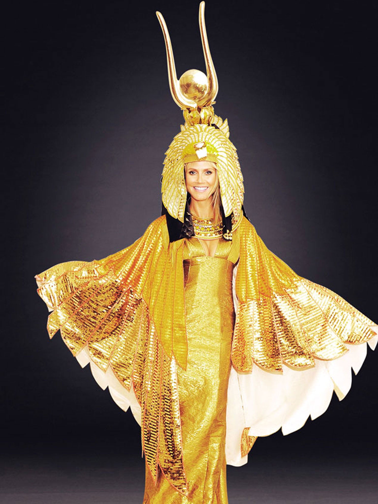 Heidi Klum dressed as the gold Cleopatra in 2012