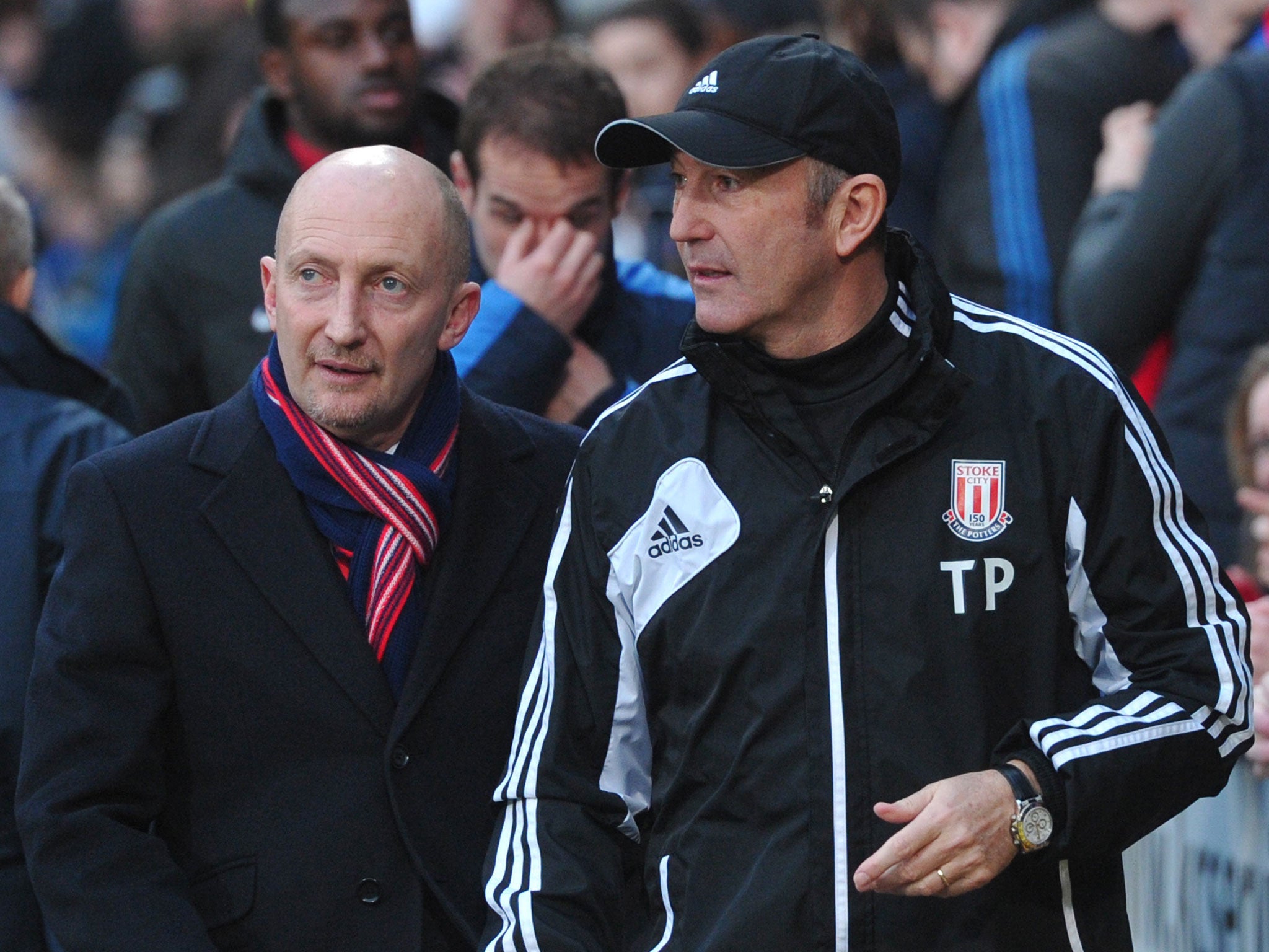 Crystal Palace's former manager Ian Holloway talks with Tony Pulis