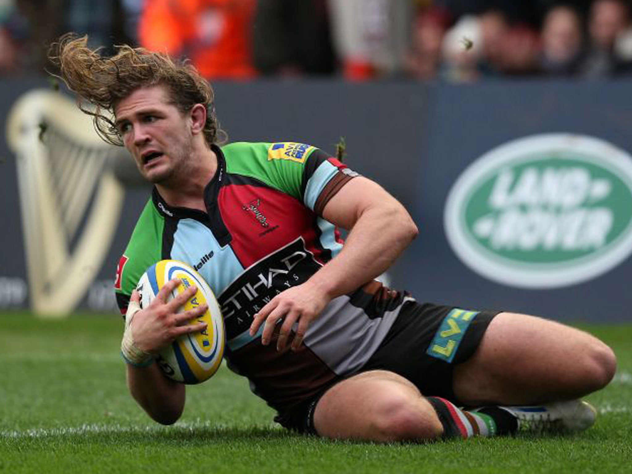 Luke Wallace scores the opening try for Harlequins