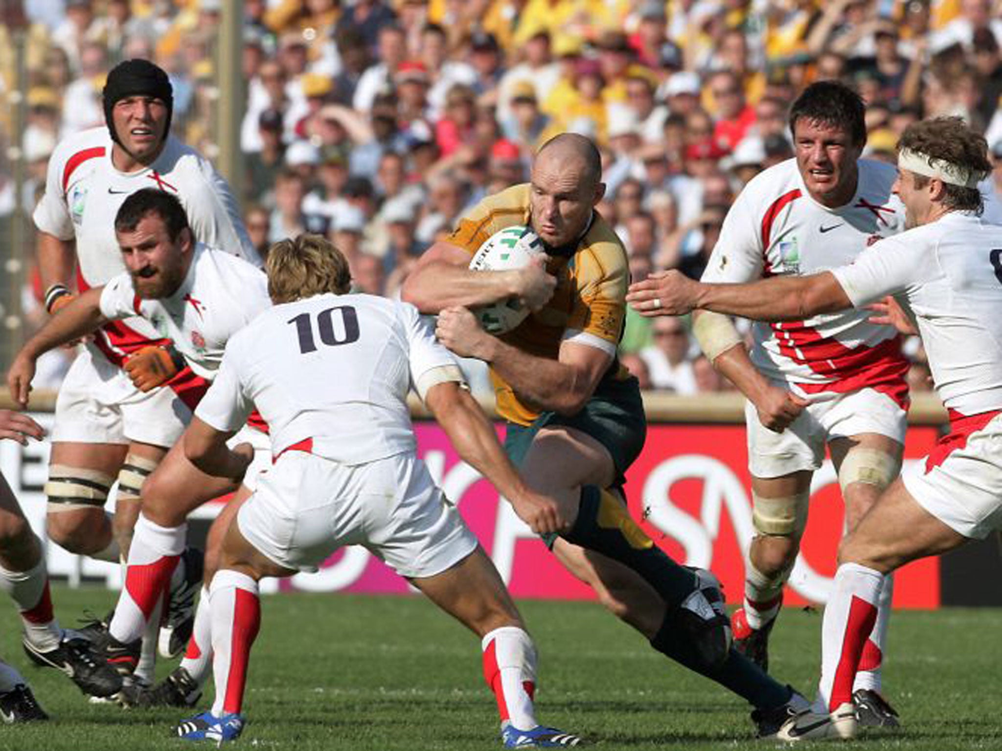 Australia’s Stirling Mortlock takes on the England defence during the 2007 World Cup meeting in Marseilles