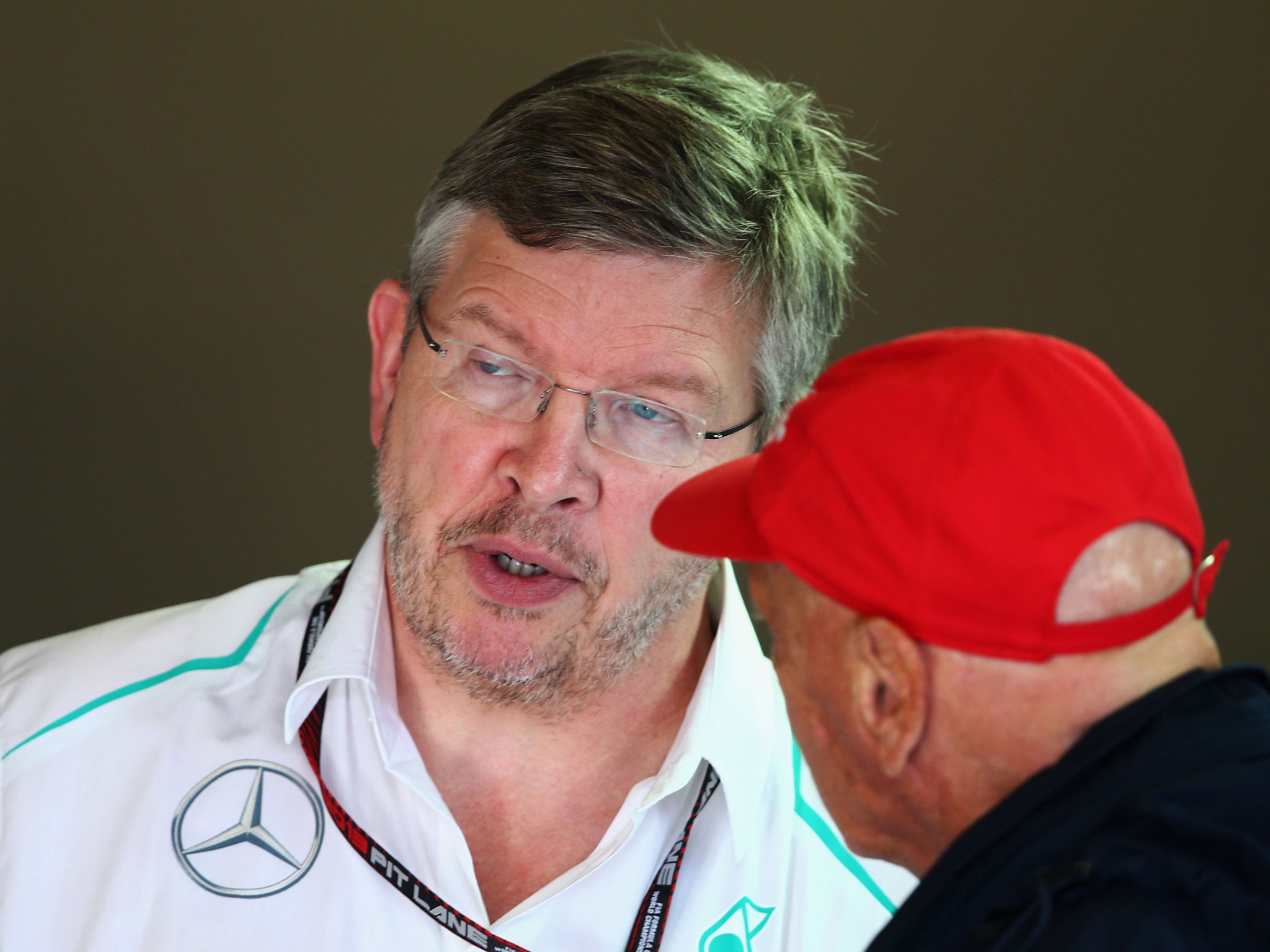 Niki Lauda has revealed that he is doing all he can to keep Ross Brawn at Mercedes