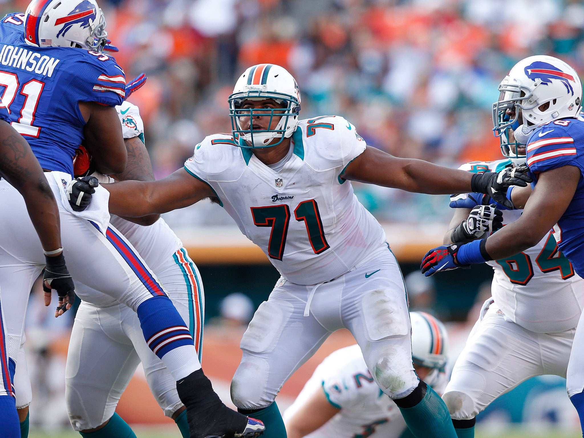 Jonathan Martin of the Miami Dolphins has left the club amid accusations of bullying with the squad