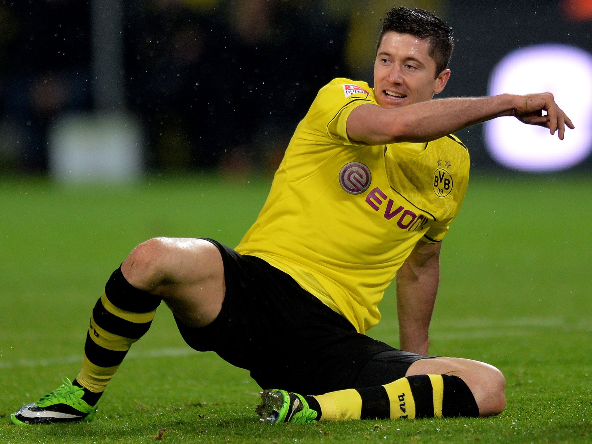 Borussia Dortmund striker Robert Lewandowski has decided on his future