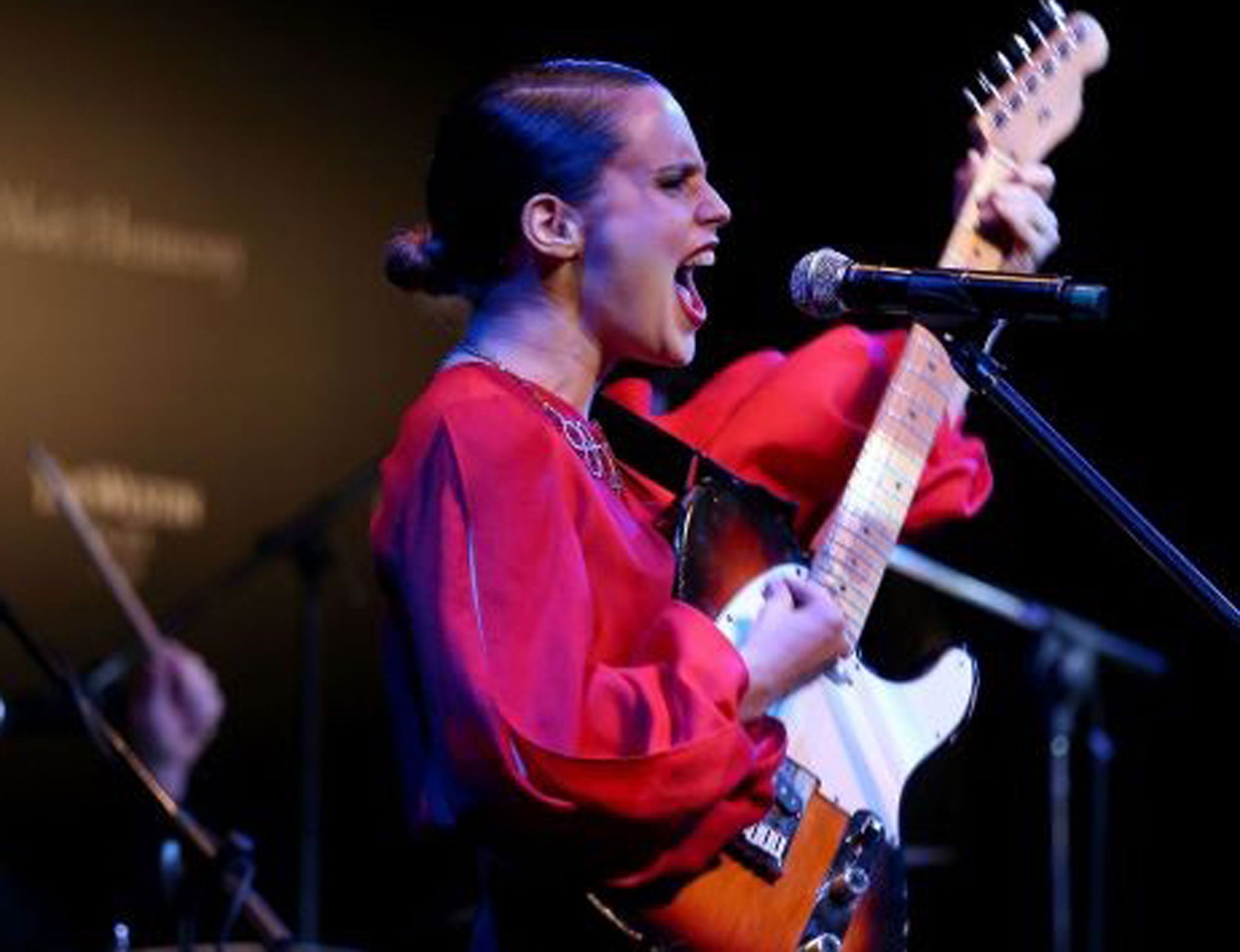 Loud mode: Anna Calvi on stage