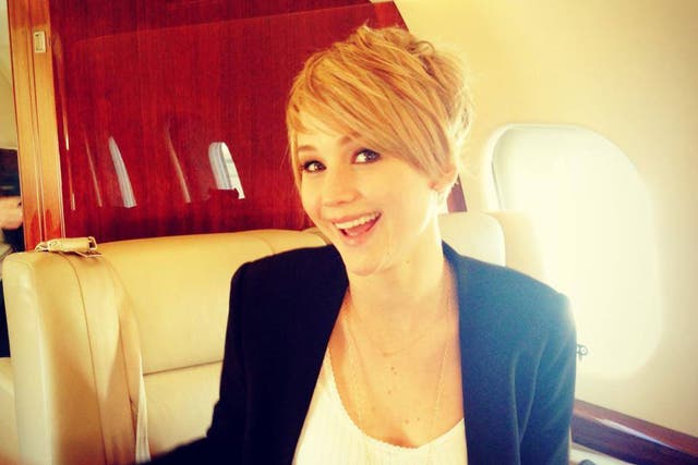 Hunger Games actress Jennifer Lawrence surprised fans with a new pixie haircut.
