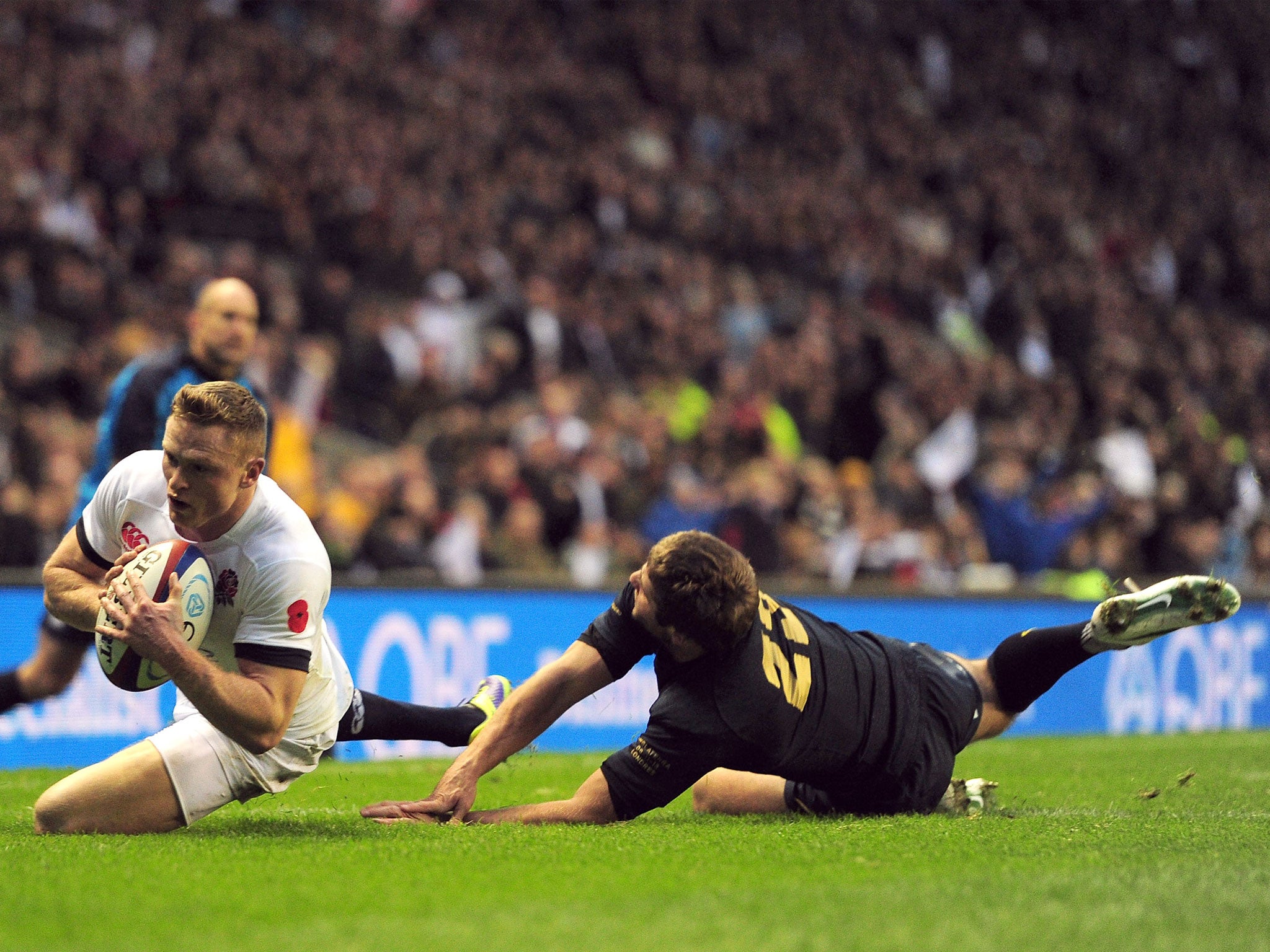 Chris Ashton scores his first try for England since February against Argentina