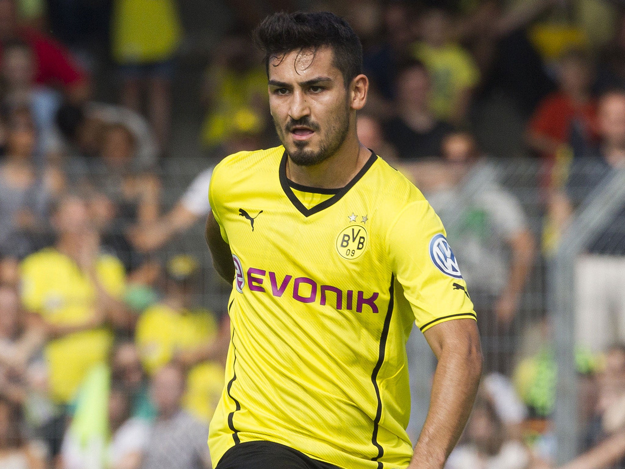 Ilkay Gundogan could be the answer to Manchester United's midfield problems