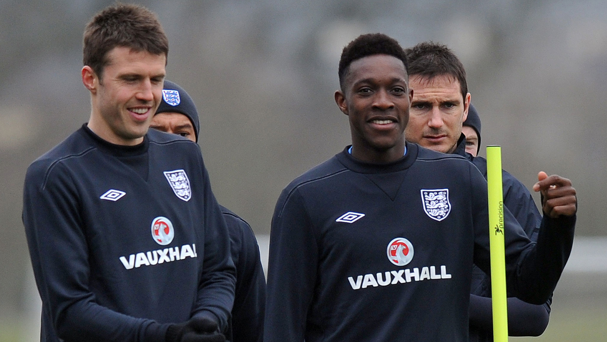 Michael Carrick and Danny Welbeck have withdrawn from the England squad to face Chile and Germany through injury